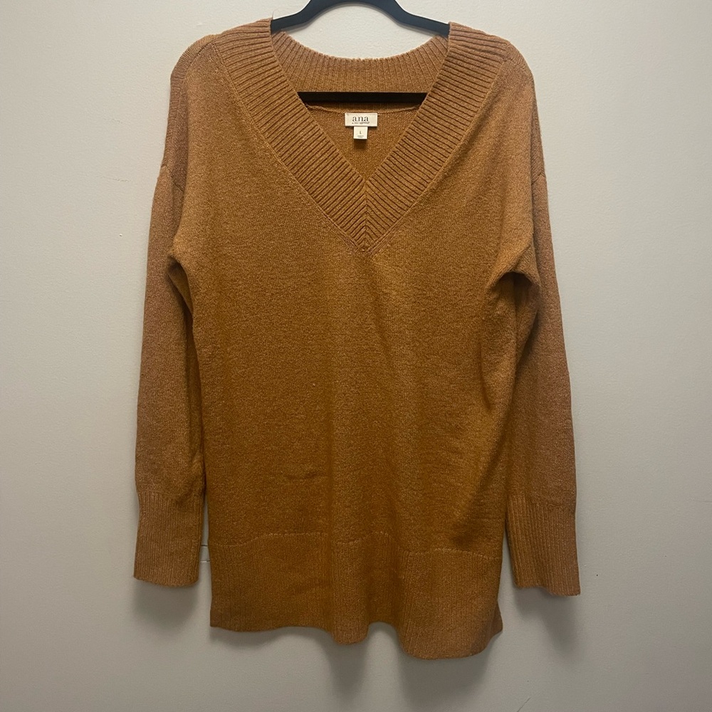 A.N.A. V-neck sweater
